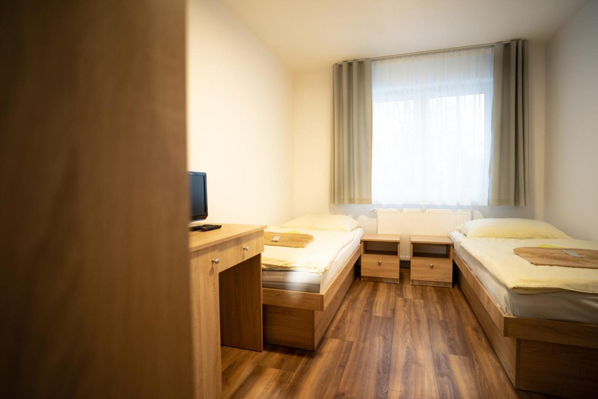 Hotel Plesna Park Zewnętrze zdjęcie