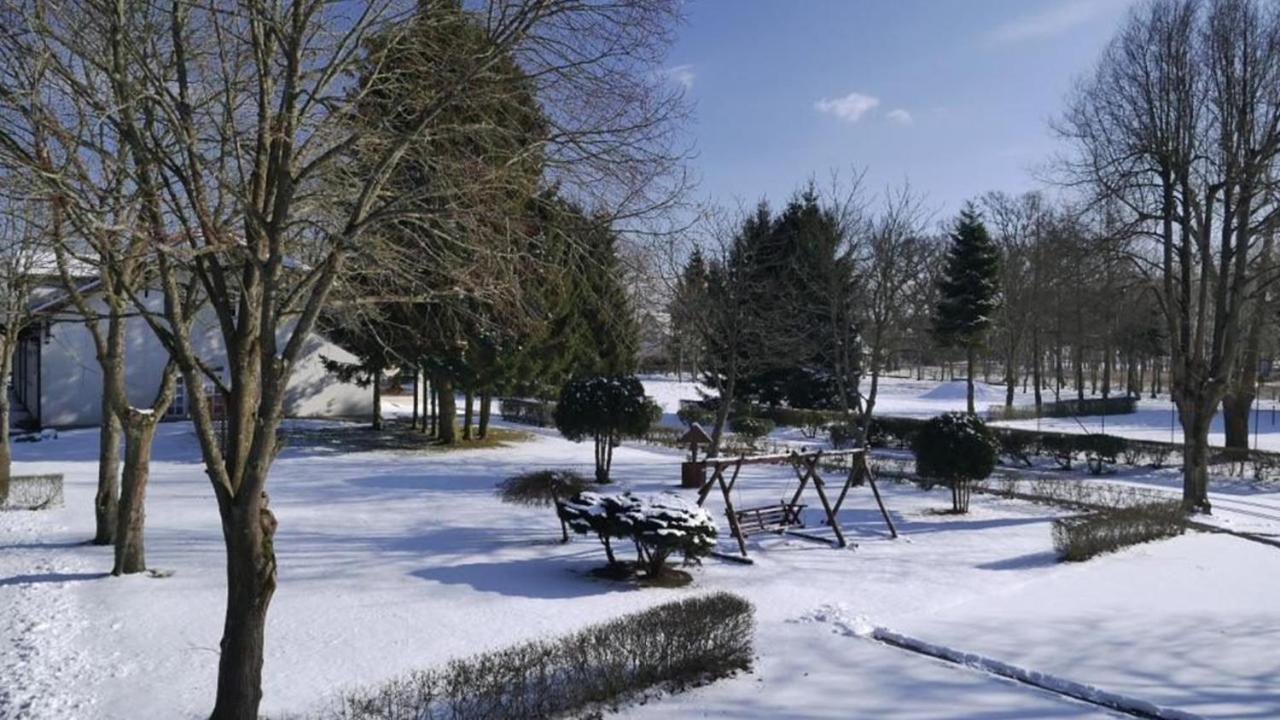 Hotel Plesna Park Zewnętrze zdjęcie