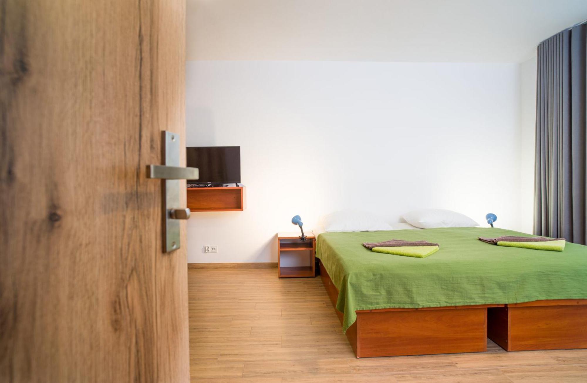 Hotel Plesna Park Zewnętrze zdjęcie